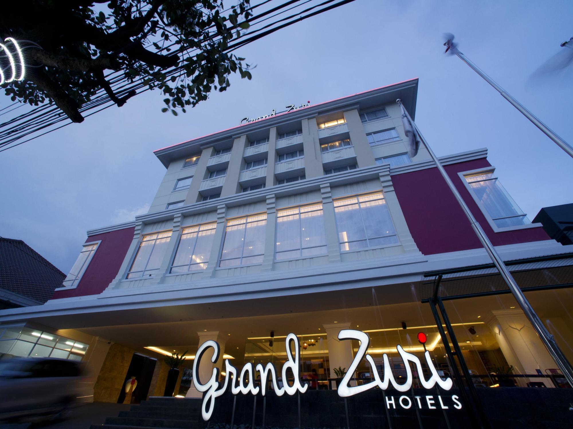 מלון יוגיאקרטה Grand Zuri Malioboro מראה חיצוני תמונה